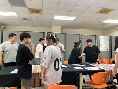LINE_ALBUM_4.20職涯講座-職場超能力_260423_3圖片